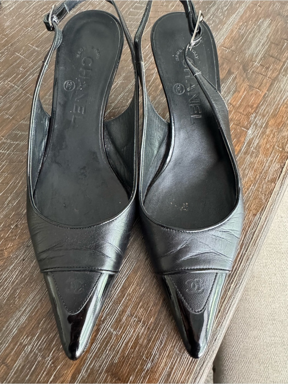 CHANEL Black Leather Pointed Slingback heels - Picture 3 of 14